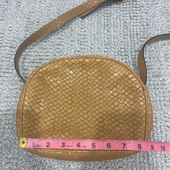 Salvatore Ferragamo Vintage Tan Snake Embossed Leather Round Crossbody Bag Italy - Picture 11 of 15